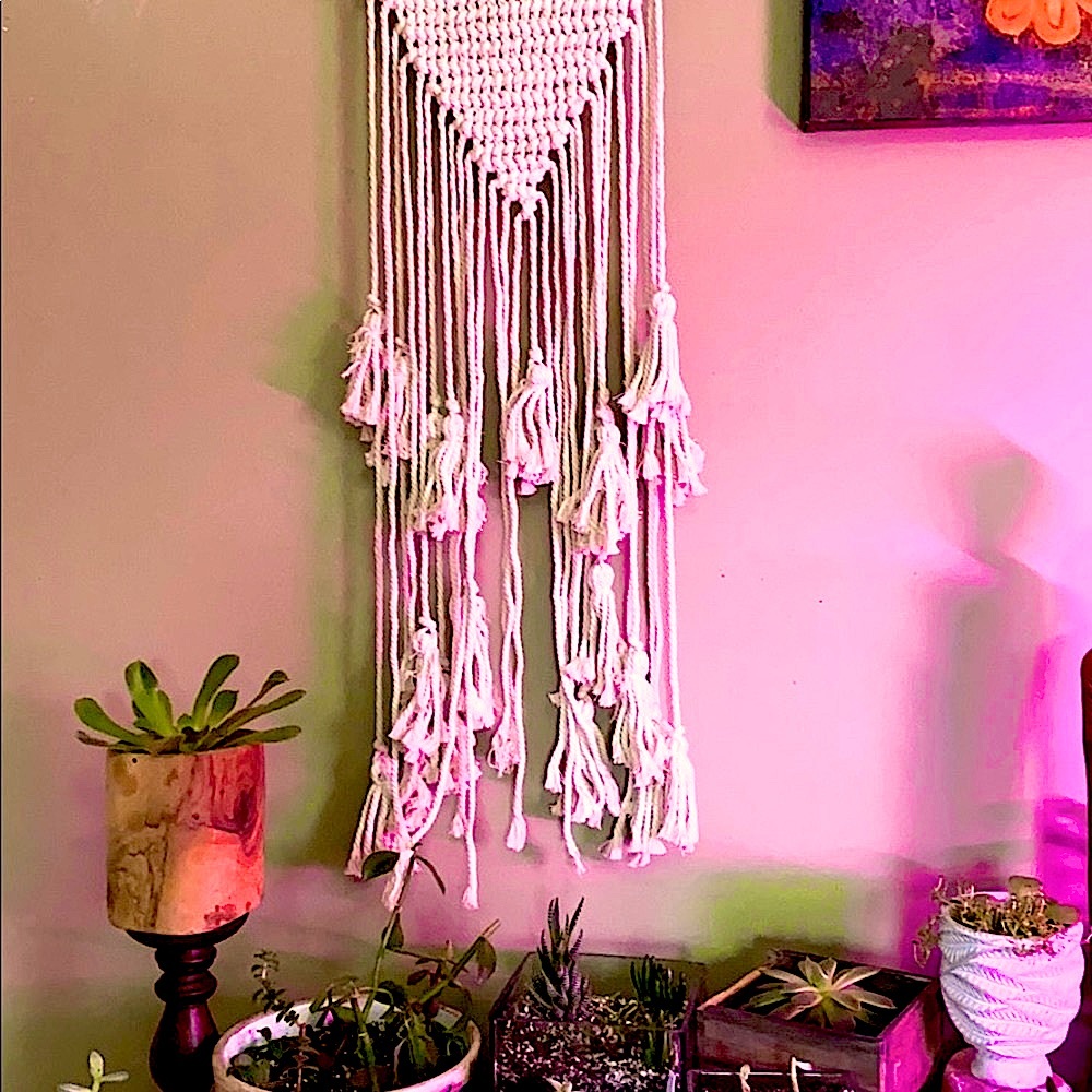 🪴🕉 Tasseled Diamond Point Boho Macramé Wall Art 🕉🪴 - Picture 2 of 2